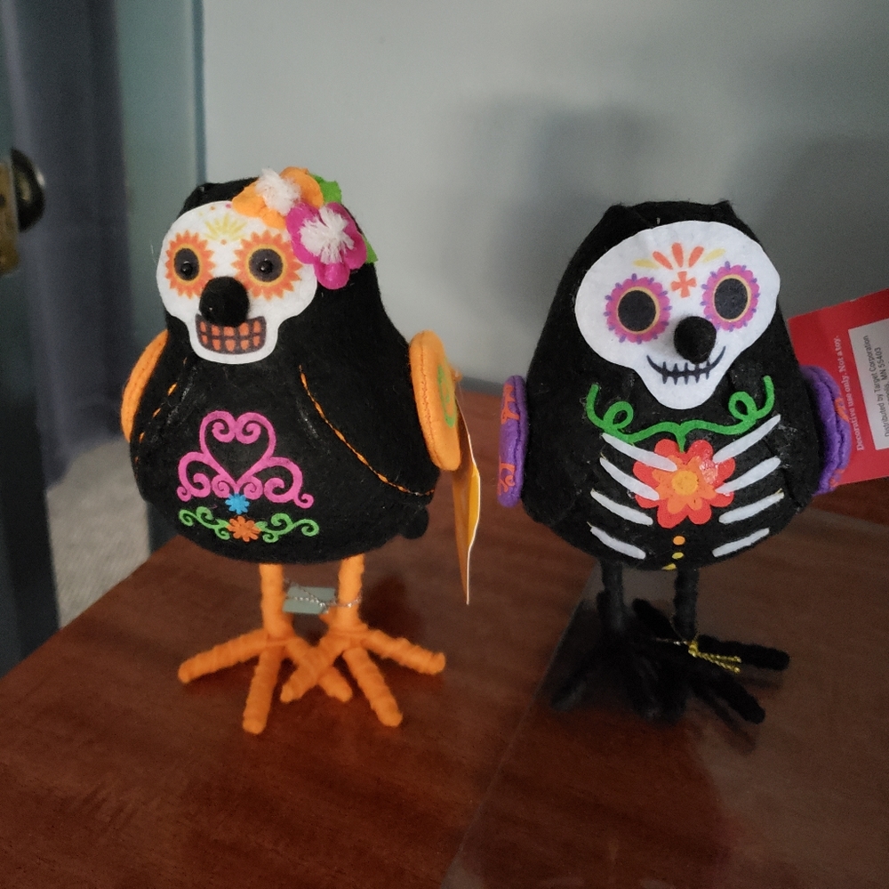 2 Featherly Friends Day of the Dead birds